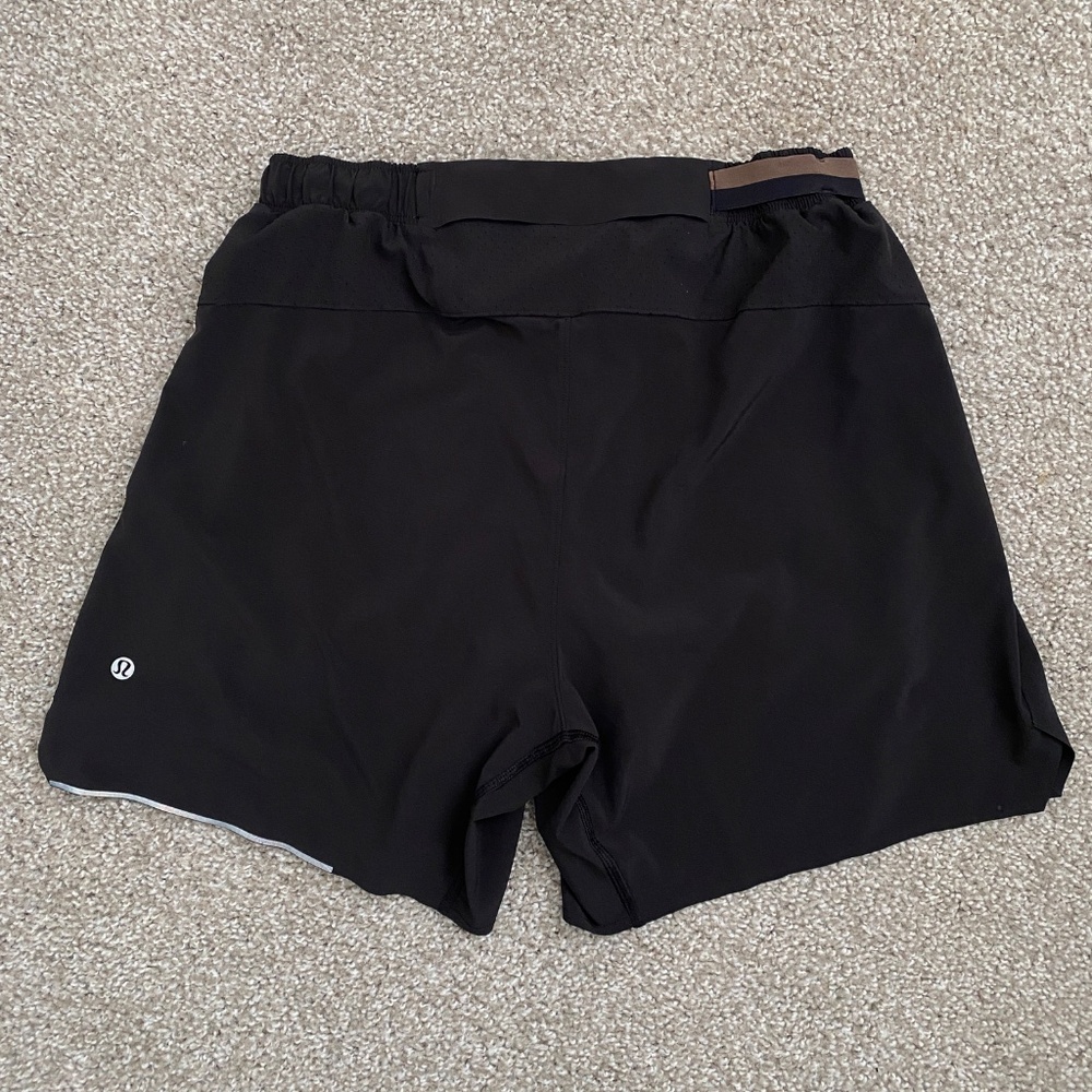Lululemon Men’s Surge Shorts 6” Lined Size M Black M7A99S - Picture 3 of 7